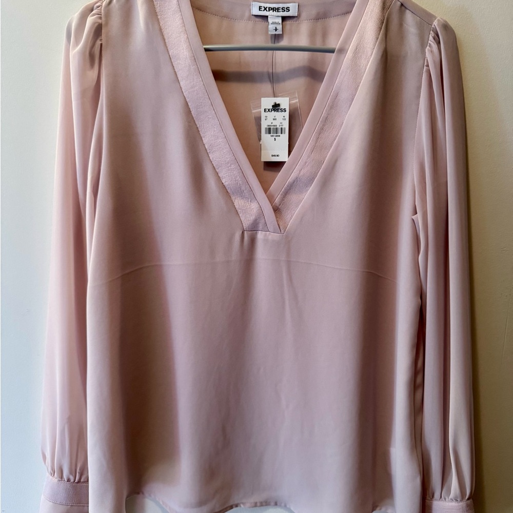 Express Women's Blush V-Neck Top